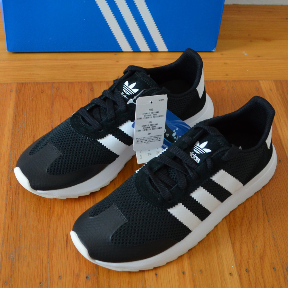 LAST ONE‼️ ADIDAS Originals Fashion Sneakers - Picture 5 of 8